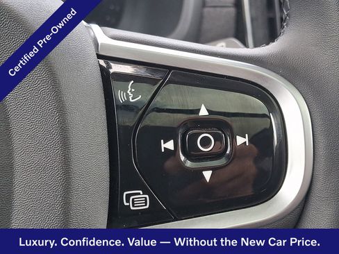 Certified 2025 Volvo XC90 B6 Plus AWD/4WD image 24