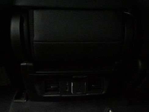 Used 2025 GMC Sierra 1500 SLT AWD/4WD image 22