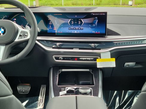 New 2026 BMW X5 sDrive40i w/ M Sport Package RWD image 12