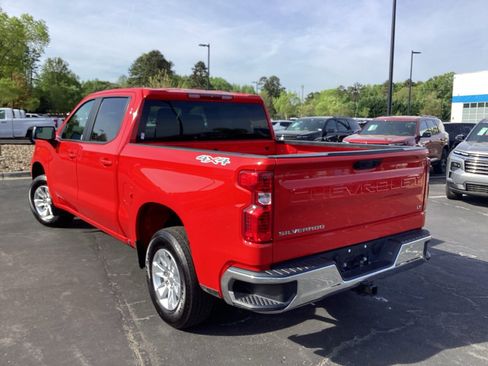 Used 2025 Chevrolet Silverado 1500 LT AWD/4WD image 2