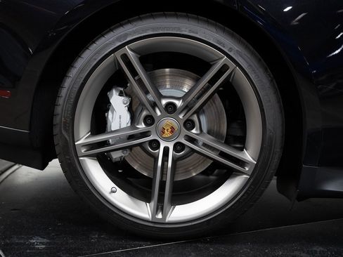 Used 2024 Porsche Taycan 4S image 21