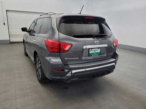 Used 2017 Nissan Pathfinder Platinum FWD image 6