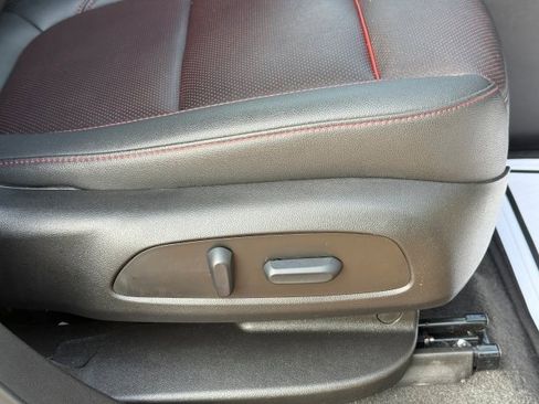 Used 2022 Chevrolet Blazer RS w/ Enhanced Convenience Package image 25