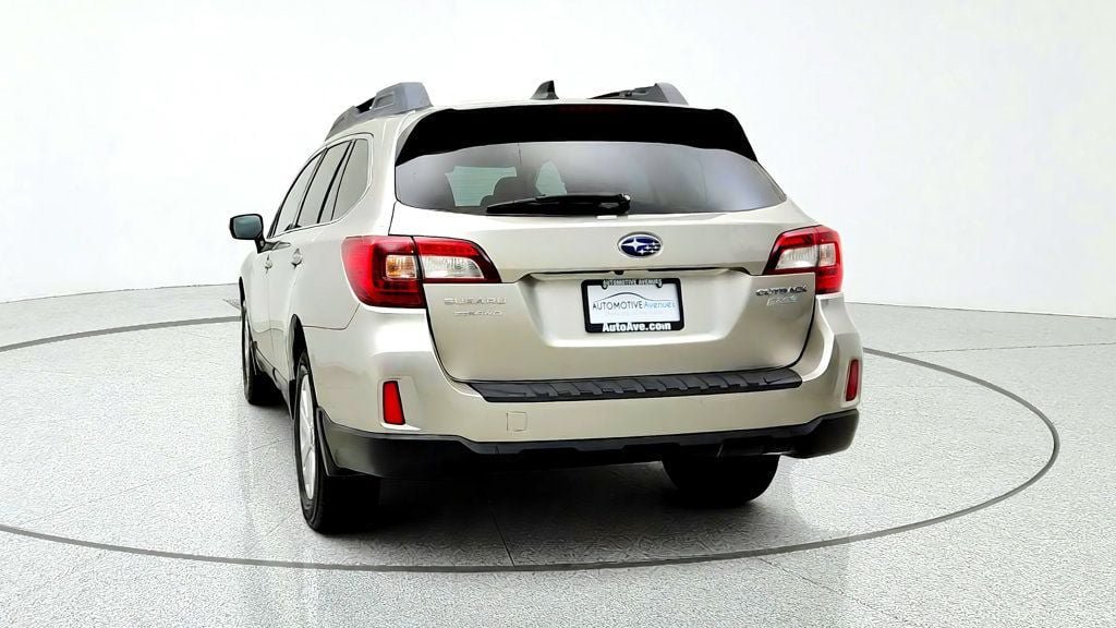 Used 2016 Subaru Outback 2.5i Premium AWD/4WD image 6