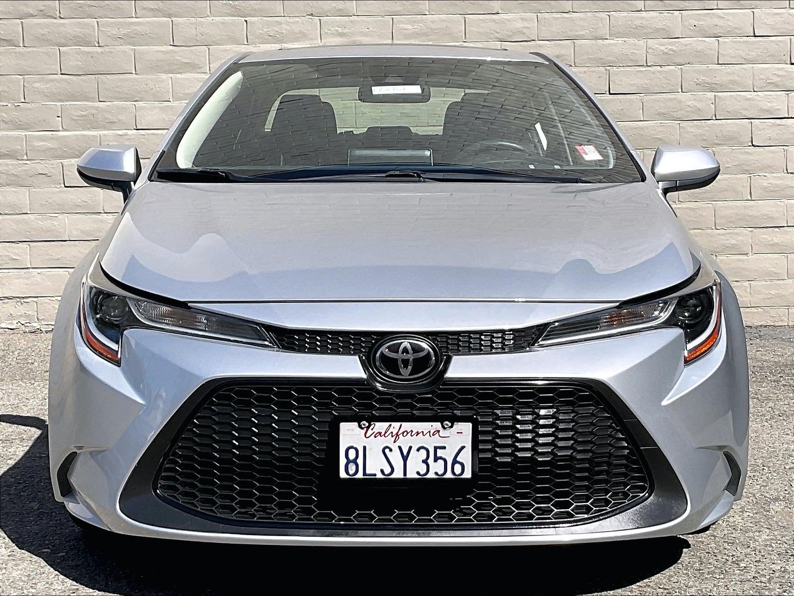 Used 2020 Toyota Corolla LE w/ LE Premium Package FWD image 2