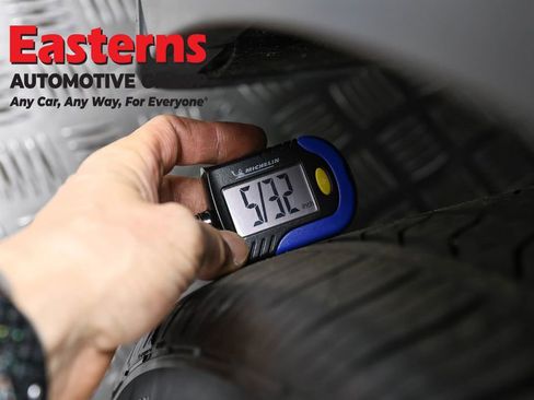 Used 2020 Tesla Model Y Long Range image 22