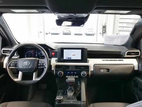 Used 2024 Toyota Tacoma TRD Off-Road image 18