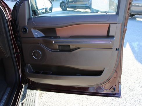 Used 2023 Ford Expedition King Ranch image 5