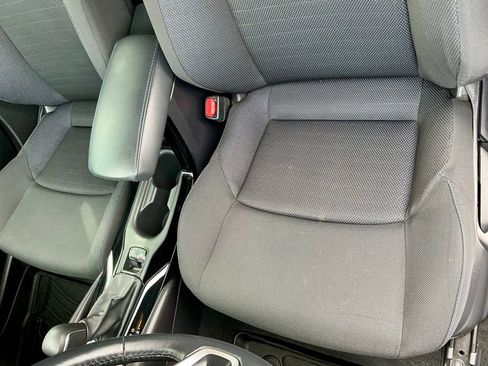 Used 2022 Toyota Corolla SE FWD image 37