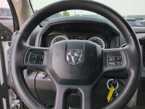 Used 2014 RAM 1500 Express RWD image 20