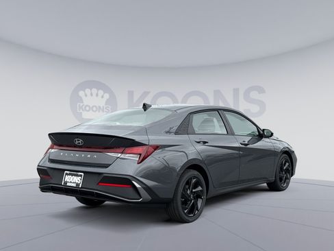 New 2026 Hyundai Elantra Sport FWD image 7