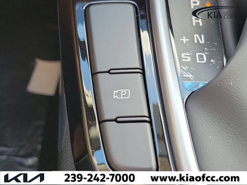 New 2026 Kia Seltos S FWD image 28