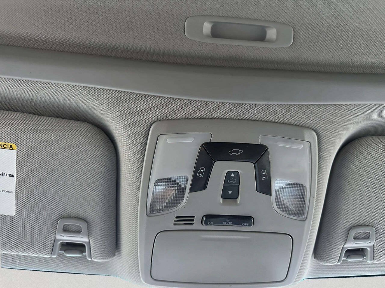 Used 2015 Toyota Sienna SE FWD image 33