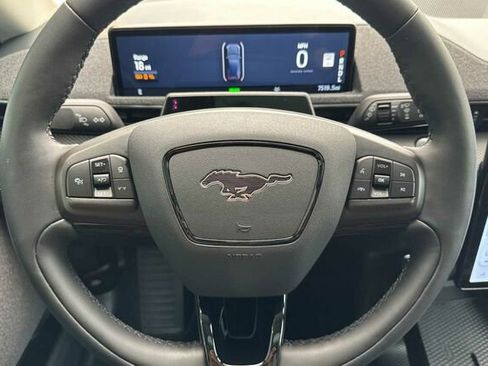 Used 2024 Ford Mustang Mach-E Premium image 21