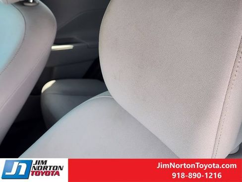 Used 2025 Hyundai Kona SEL AWD/4WD image 15