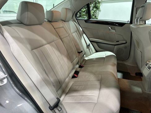 Used 2014 Mercedes-Benz E 550 4MATIC Sedan w/ Premium 1 Package image 51