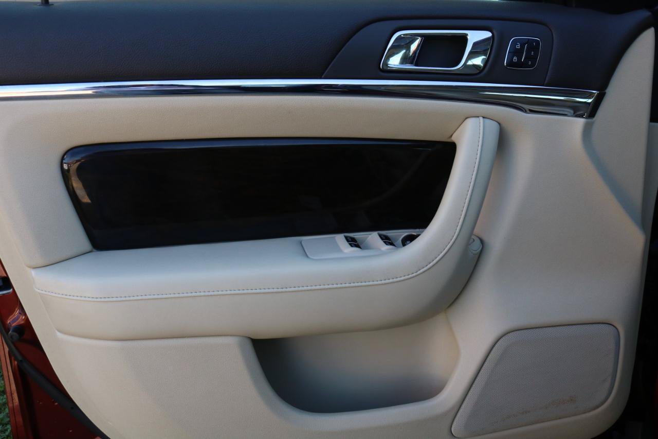 Used 2015 Lincoln MKS AWD w/ Equipment Group 201A image 15
