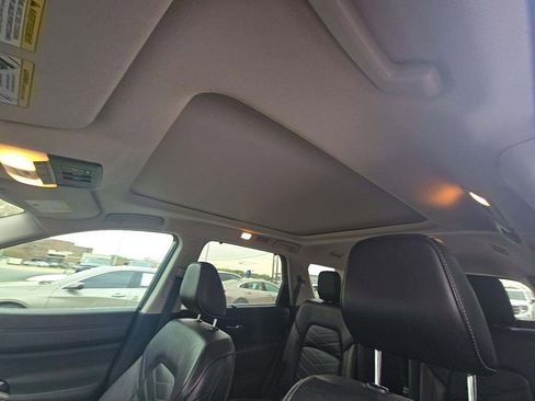 Used 2023 Nissan Pathfinder Platinum image 5