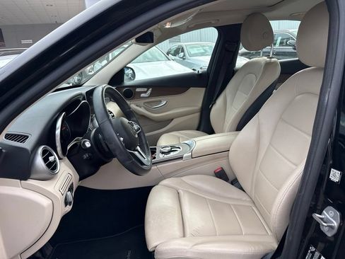 Certified 2019 Mercedes-Benz C 300 4MATIC Sedan image 7