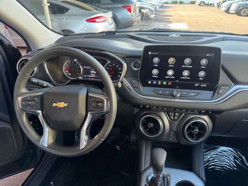 Used 2025 Chevrolet Blazer LT image 34