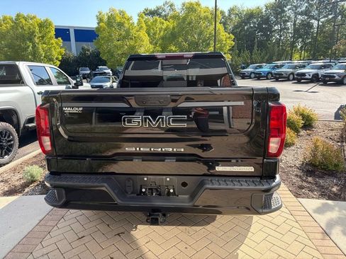 Used 2023 GMC Sierra 1500 Elevation w/ Preferred Package AWD/4WD image 4