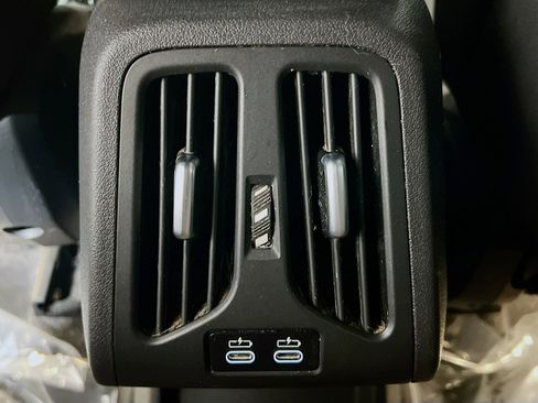 Used 2023 BMW X1 xDrive28i image 18