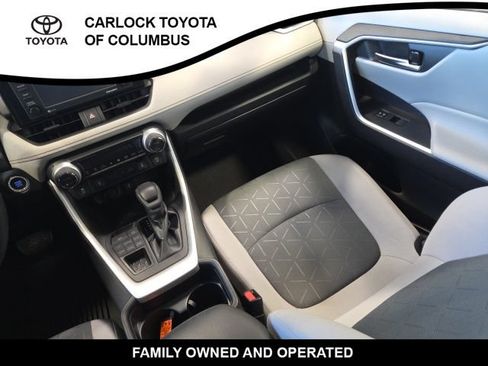 Used 2021 Toyota RAV4 XLE w/ XLE Grade Weather Package AWD/4WD image 19