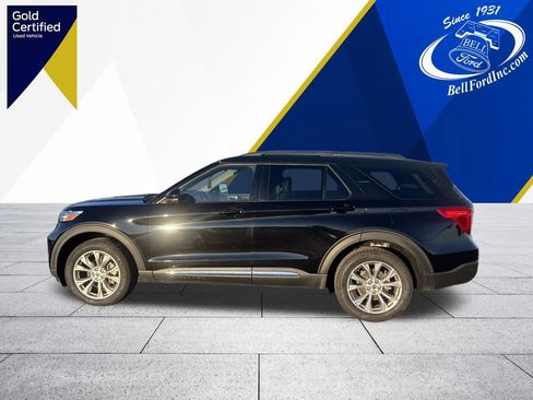 Used 2023 Ford Explorer XLT w/ Equipment Group 202A image 7