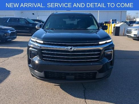 Used 2024 Chevrolet Traverse LT w/ Enhanced Driving Package image 12