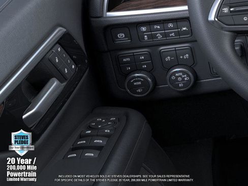 New 2026 Chevrolet Suburban LT image 22