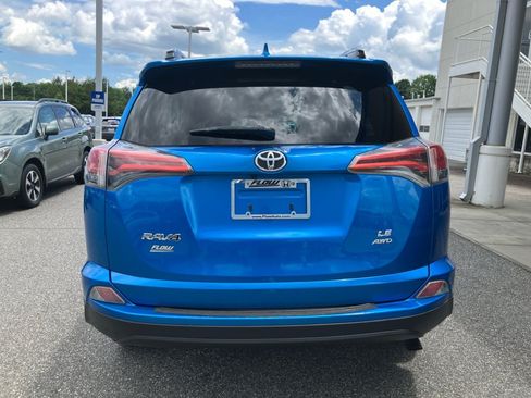 Used 2016 Toyota RAV4 LE AWD/4WD image 18