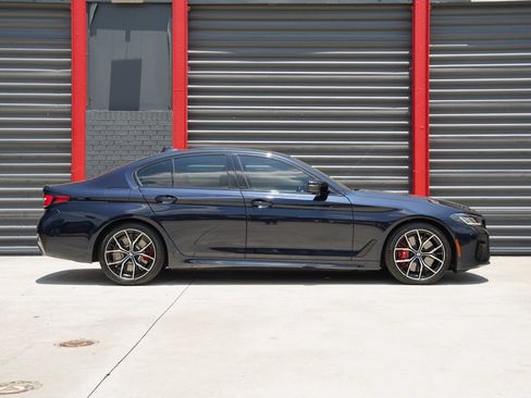 Used 2023 BMW 540i w/ M Sport Package RWD image 6