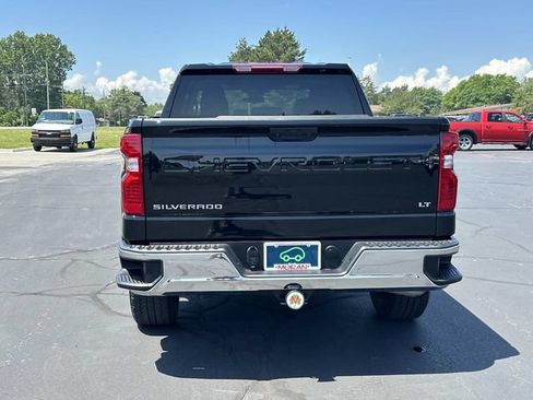 Used 2024 Chevrolet Silverado 1500 LT AWD/4WD image 6