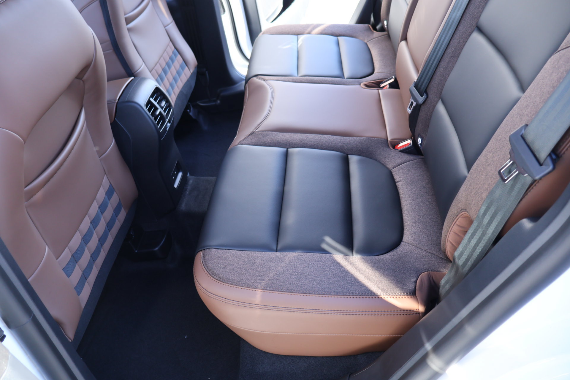 New 2026 Ford Bronco Sport Outer Banks w/ Outer Banks Tech Package+ AWD/4WD image 13