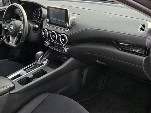 Used 2024 Nissan Sentra SV w/ All-Weather Package FWD image 9