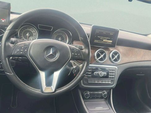 Used 2015 Mercedes-Benz GLA 250 image 19