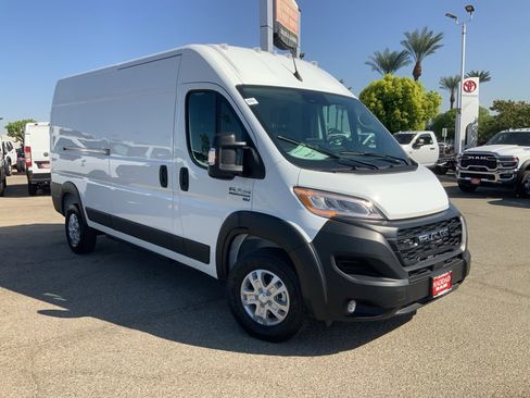 New 2025 RAM ProMaster 3500 w/ Convenience Group image 1