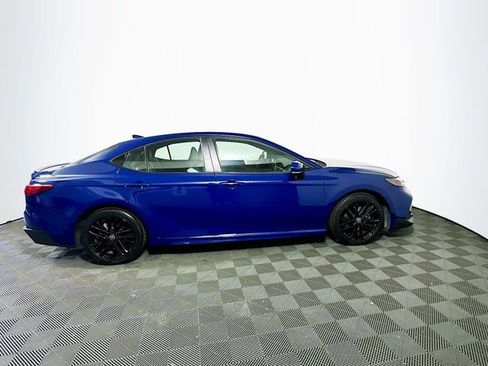Certified 2025 Toyota Camry SE FWD image 9