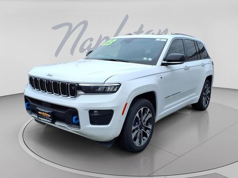 Certified 2023 Jeep Grand Cherokee Overland w/ Advanced Protech Group III AWD/4WD image 3