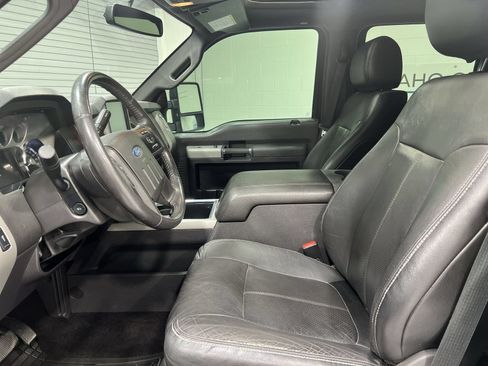 Used 2016 Ford F250 Lariat w/ Lariat Interior Package AWD/4WD image 11