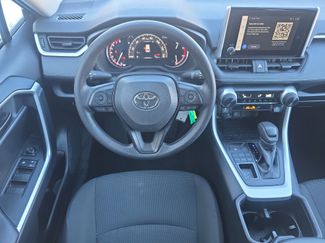 Used 2025 Toyota RAV4 LE video 3