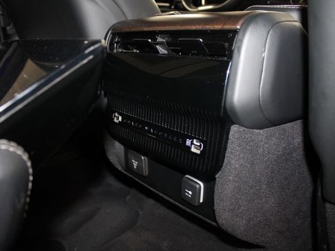 Used 2023 Jeep Grand Wagoneer L Series II image 33