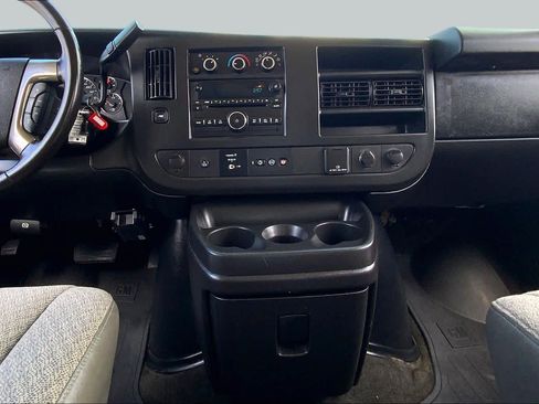Used 2018 Chevrolet Express 3500 LT w/ LT Preferred Equipment Group RWD image 15