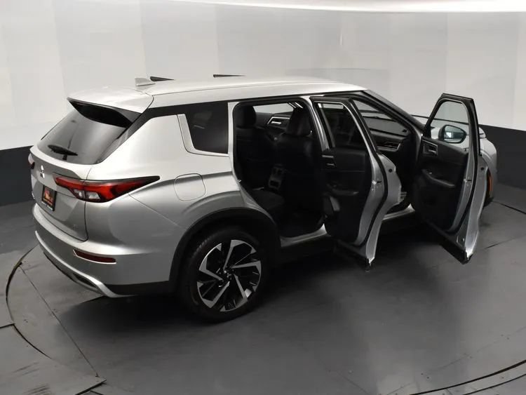 Used 2024 Mitsubishi Outlander FWD image 6