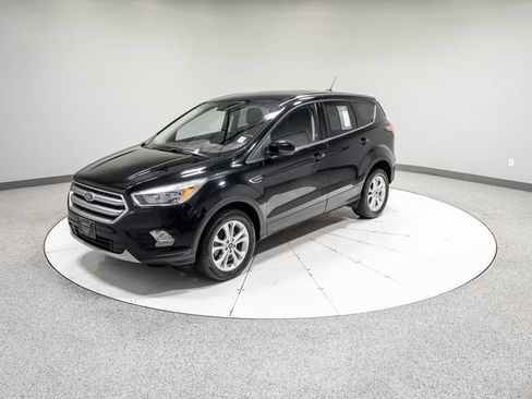 Used 2017 Ford Escape SE AWD/4WD image 34