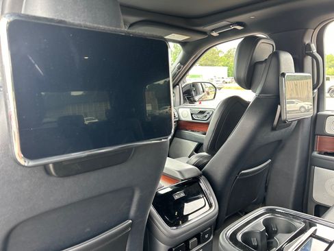 Used 2023 Lincoln Navigator Reserve AWD/4WD image 20
