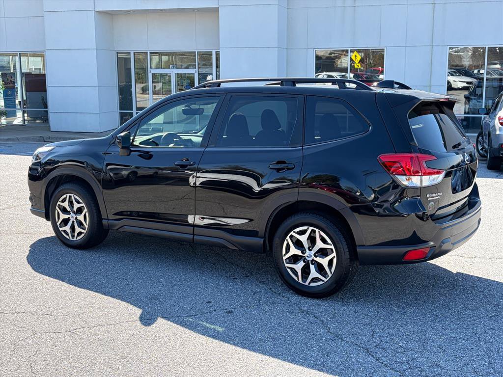Used 2024 Subaru Forester Premium AWD/4WD image 5