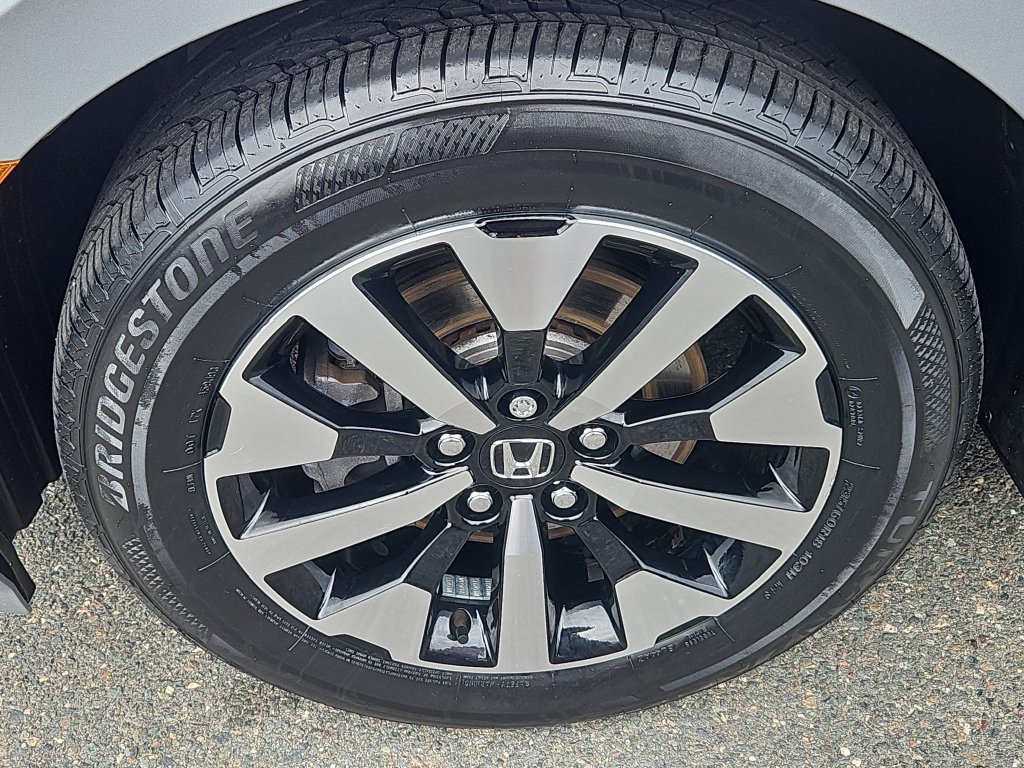 Used 2025 Honda Odyssey EX-L image 7