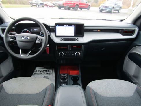 Used 2022 Ford Maverick XLT w/ Equipment Group 300A Standard image 10