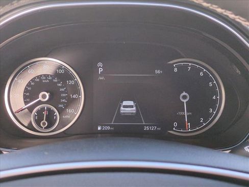 Used 2022 Genesis GV70 2.5T w/ Advanced Package image 11